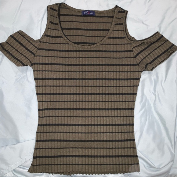 Top - Picture 2 of 3